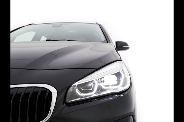 BMW 2 Serie Active Tourer 225xe iPerformance Saphir Edition {SOH-84%} Aut. *LEATHER | HEAD-UP | FULL-LED | HEATED-SPORTSEATS | CAMERA | NAVI-FULLMAP | PRIVACY-GLASS | ECC | PDC | 17''ALU*