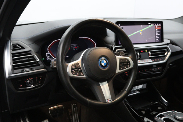 BMW iX3 High Executive 80 kWh 286 PK, SOH 99 %, Panoramadak, Driving Ass. Prof, 360 Camera, Head-Up, Carplay