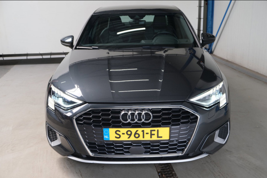 Audi A3 Limousine 35 TFSI S-Edition - Automaat - Airco, Cruise, Carplay, Lederen bekleding, Virtual Display, Stoelverwarming.
