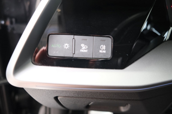 Audi A3 Limousine 35 TFSI S-Edition - Automaat - Airco, Cruise, Carplay, Lederen bekleding, Virtual Display, Stoelverwarming.