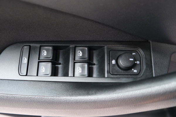 Škoda SCALA 1.0 TSI Sport Business - N.A.P. Airco, Cruise, Carplay, Virtual display.