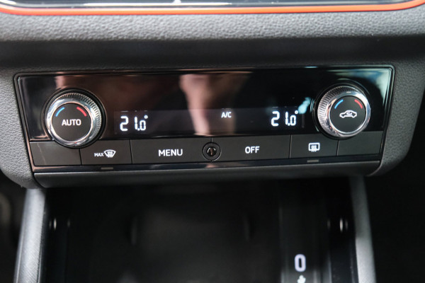 Škoda SCALA 1.0 TSI Sport Business - N.A.P. Airco, Cruise, Carplay, Virtual display.
