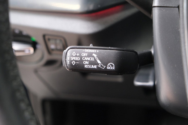 Škoda SCALA 1.0 TSI Sport Business - N.A.P. Airco, Cruise, Carplay, Virtual display.