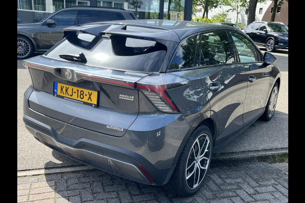 MG4 MG4 Electric Luxury 64 kWh SOH 97%|360 CAMERA| 7 JAAR MG GARANTIE T/M 02-2031| ELEK. STOEL| DODE HOEK SENSOR| STOEL + STUURVERWARMING| ADAPTIVE CRUISE CONTROL