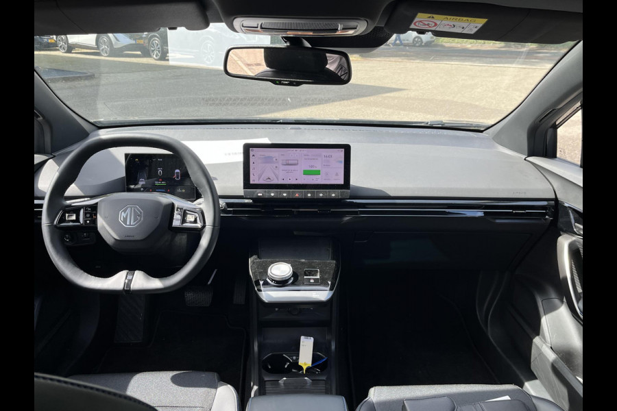 MG4 MG4 Electric Luxury 64 kWh SOH 97%|360 CAMERA| 7 JAAR MG GARANTIE T/M 02-2031| ELEK. STOEL| DODE HOEK SENSOR| STOEL + STUURVERWARMING| ADAPTIVE CRUISE CONTROL