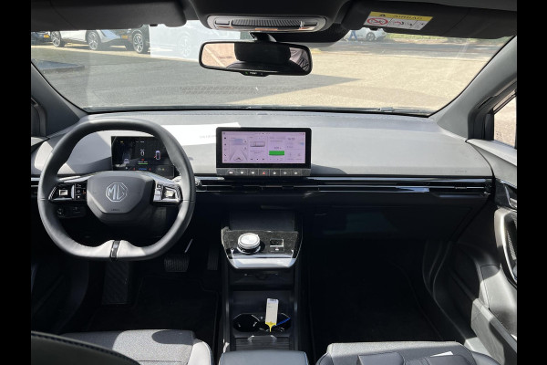 MG4 MG4 Electric Luxury 64 kWh SOH 97%|360 CAMERA| 7 JAAR MG GARANTIE T/M 02-2031| ELEK. STOEL| DODE HOEK SENSOR| STOEL + STUURVERWARMING| ADAPTIVE CRUISE CONTROL