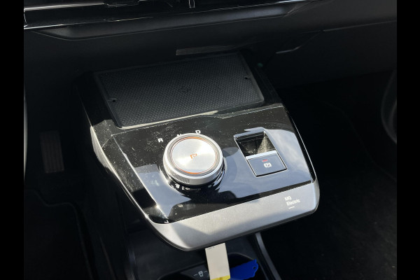MG4 MG4 Electric Luxury 64 kWh SOH 97%|360 CAMERA| 7 JAAR MG GARANTIE T/M 02-2031| ELEK. STOEL| DODE HOEK SENSOR| STOEL + STUURVERWARMING| ADAPTIVE CRUISE CONTROL