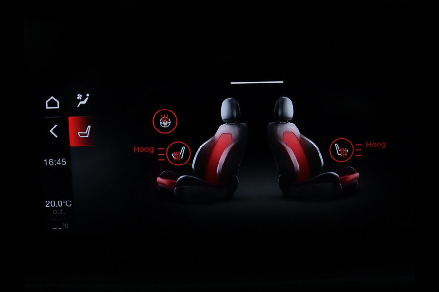 Alfa Romeo Giulia 2.0T Sprint | Veloce Pack | Leder | Adaptive cruise | Stoel & stuurverwarming | Trekhaak | Camera | Sportstoelen | Keyless | Carplay | Bi-Xenon | Climate control | Navigatie