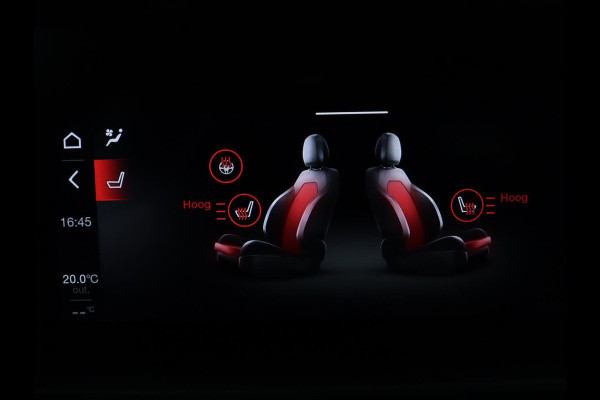 Alfa Romeo Giulia 2.0T Sprint | Veloce Pack | Leder | Adaptive cruise | Stoel & stuurverwarming | Trekhaak | Camera | Sportstoelen | Keyless | Carplay | Bi-Xenon | Climate control | Navigatie
