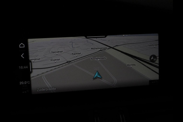 Alfa Romeo Giulia 2.0T Sprint | Veloce Pack | Leder | Adaptive cruise | Stoel & stuurverwarming | Trekhaak | Camera | Sportstoelen | Keyless | Carplay | Bi-Xenon | Climate control | Navigatie