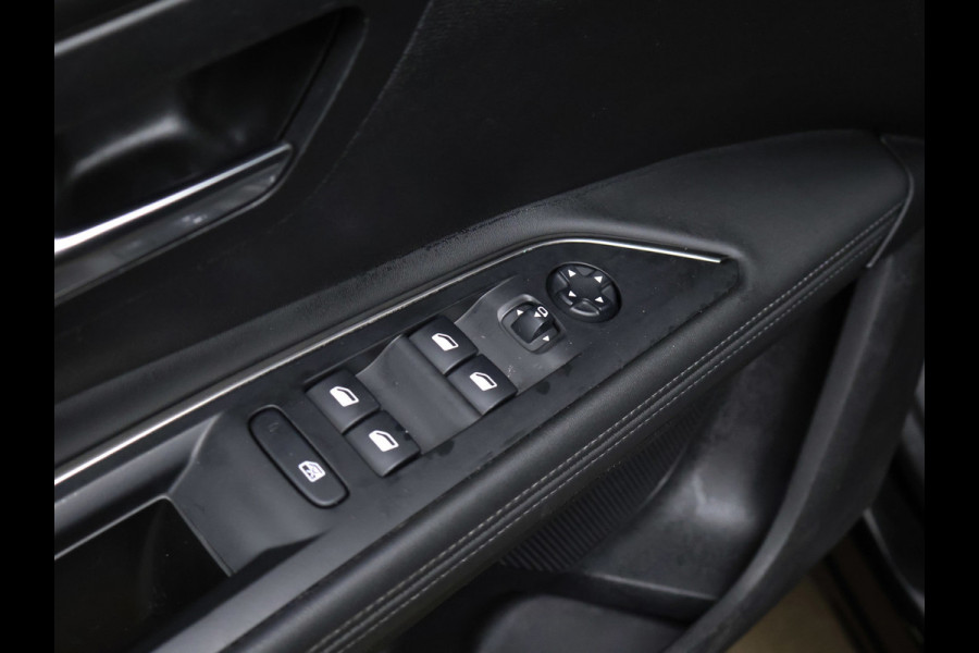 Peugeot 5008 1.2 PureTech Allure Avantage Sport (APPLE CARPLAY,NAVI,CAMERA,360 VIEW,GETINT,CLIMATE,CRUISE,SPORTSTOELEN,LM VELGEN)