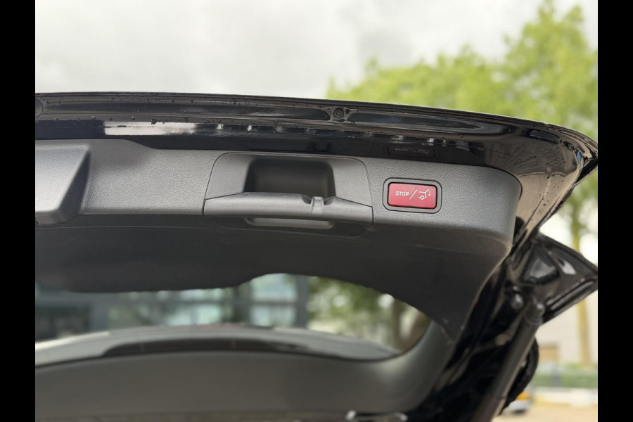 Mercedes-Benz Glb 200 Business Solution AMG PANORAMADAK | SFEERVERLICHTING | ELEKTRISCHE TREKHAAK | CAMERA | STOELVERWARMING | MERCEDES-DEALER ONDERHOUDEN | MERCEDES GARANTIE T/M 05-2028
