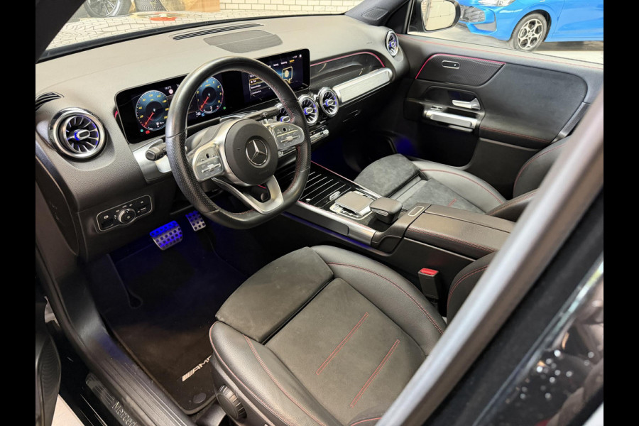 Mercedes-Benz Glb 200 Business Solution AMG PANORAMADAK | SFEERVERLICHTING | ELEKTRISCHE TREKHAAK | CAMERA | STOELVERWARMING | MERCEDES-DEALER ONDERHOUDEN | MERCEDES GARANTIE T/M 05-2028