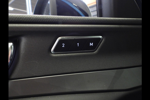 Lynk & Co 01 1.5 PHEV Plug-In ZWARTE HEMEL/360CAM/SCHUIFDAK/LED/20"LMV!
