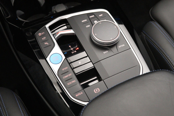 BMW iX3 High Executive 80 kWh 286 PK, SOH 99 %, Panoramadak, Driving Ass. Prof, 360 Camera, Head-Up, Carplay