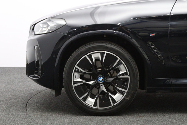 BMW iX3 High Executive 80 kWh 286 PK, SOH 99 %, Panoramadak, Driving Ass. Prof, 360 Camera, Head-Up, Carplay