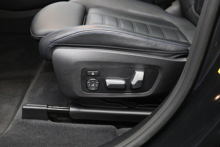 BMW iX3 High Executive 80 kWh 286 PK, SOH 99 %, Panoramadak, Driving Ass. Prof, 360 Camera, Head-Up, Carplay