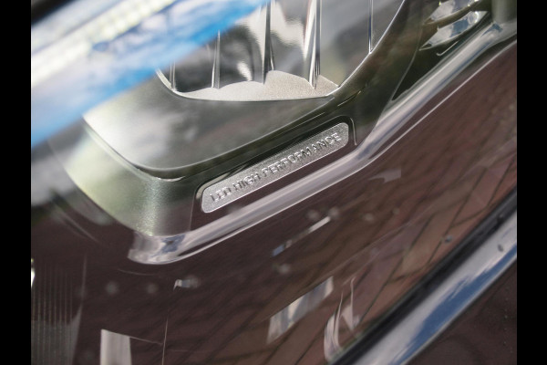 Mercedes-Benz EQB 250 AMG Line 7 Persoons 67 kWh | SOH 94% | Panoramadak | 360 Camera | Burmester | Apple Carplay |