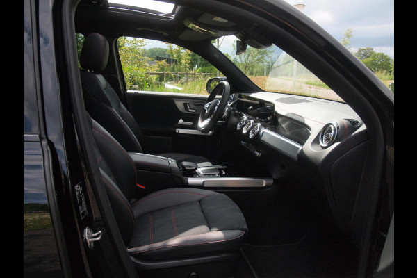 Mercedes-Benz EQB 250 AMG Line 7 Persoons 67 kWh | SOH 94% | Panoramadak | 360 Camera | Burmester | Apple Carplay |