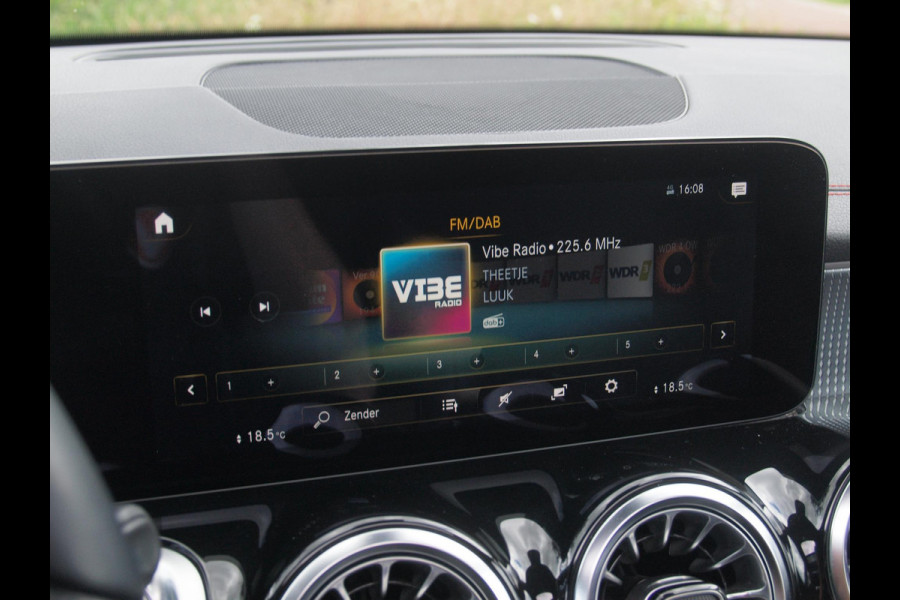 Mercedes-Benz EQB 250 AMG Line 7 Persoons 67 kWh | SOH 94% | Panoramadak | 360 Camera | Burmester | Apple Carplay |