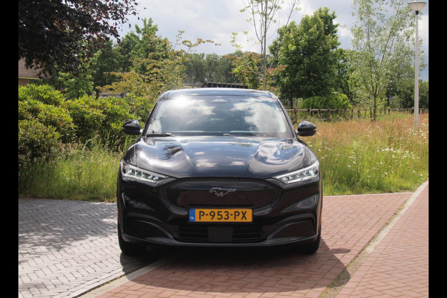 Ford Mustang Mach-E Extended RWD 98 kWh | SOH 94% | Camera | Apple Carplay | Cruise Control | NL-Auto |