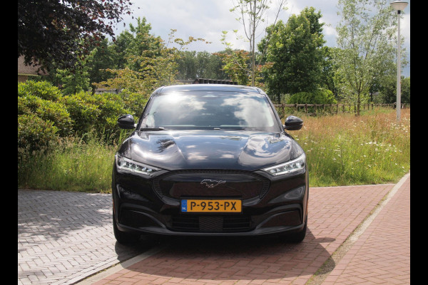 Ford Mustang Mach-E Extended RWD 98 kWh | SOH 94% | Camera | Apple Carplay | Cruise Control | NL-Auto |