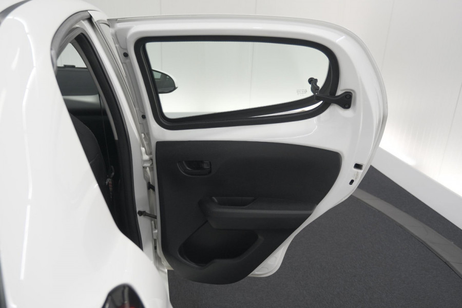Citroën C1 1.0 e-VTi Feel | Camera | Airco | Lichtmetalen Velgen | DAB | 5 Deurs