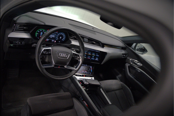 Audi e-tron e-tron 50 quattro Launch edition Black 71 kWh | Black Edition | Panoramadak | Memory Seat | Luchtvering | Adaptive Cruise Control | Keyless | Matrix LED | Stoelverwarming | NAP | SOH 92,28%