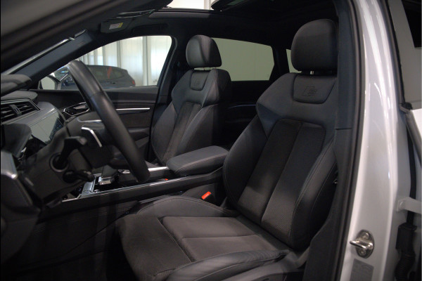 Audi e-tron e-tron 50 quattro Launch edition Black 71 kWh | Black Edition | Panoramadak | Memory Seat | Luchtvering | Adaptive Cruise Control | Keyless | Matrix LED | Stoelverwarming | NAP | SOH 92,28%