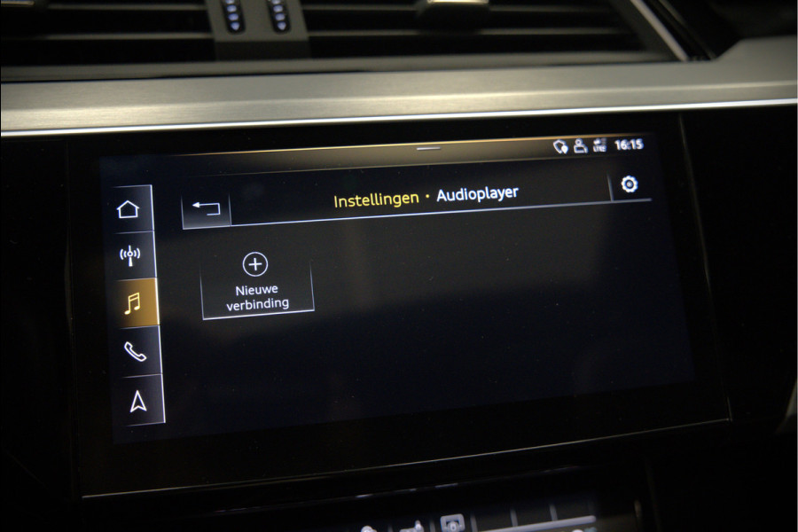 Audi e-tron e-tron 50 quattro Launch edition Black 71 kWh | Black Edition | Panoramadak | Memory Seat | Luchtvering | Adaptive Cruise Control | Keyless | Matrix LED | Stoelverwarming | NAP | SOH 92,28%