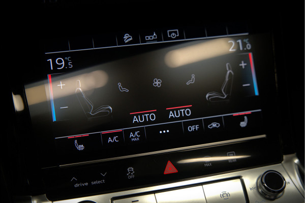 Audi e-tron e-tron 50 quattro Launch edition Black 71 kWh | Black Edition | Panoramadak | Memory Seat | Luchtvering | Adaptive Cruise Control | Keyless | Matrix LED | Stoelverwarming | NAP | SOH 92,28%