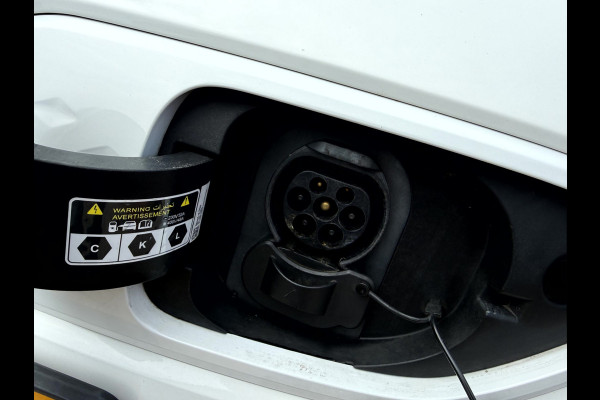 Kia e-Niro DynamicLine 64 kWh Trekhaak, Camera, App Connect