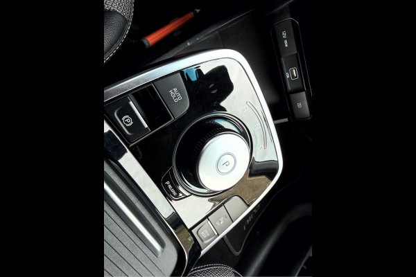 Kia e-Niro DynamicLine 64 kWh Trekhaak, Camera, App Connect