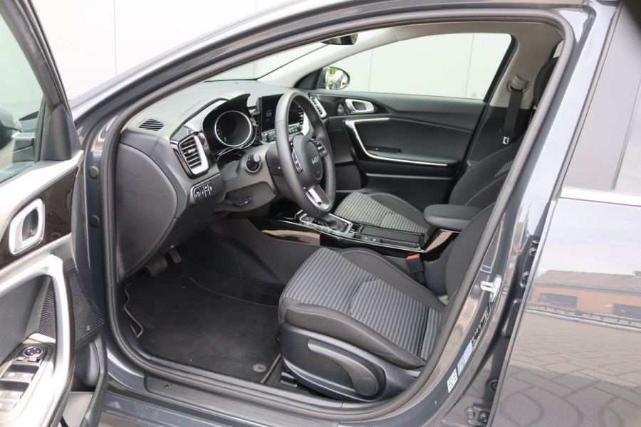 Kia Ceed Sportswagon 1.5 T-GDi 140PK MHEV Automaat DynamicPlusline 11-2025!/Navigatie/Adapt.-cruise/Keyfree/Winter-pack