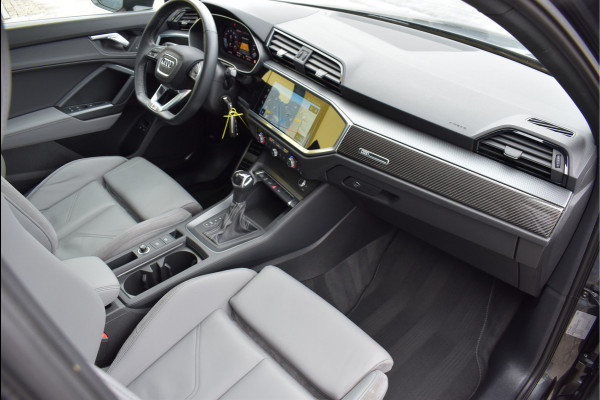 Audi Q3 Sportback 45 TFSI e S-Line 245 Pk Pano Navi Camera Trekhaak Vol Leder Carbon 20 Inch