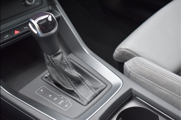 Audi Q3 Sportback 45 TFSI e S-Line 245 Pk Pano Navi Camera Trekhaak Vol Leder Carbon 20 Inch