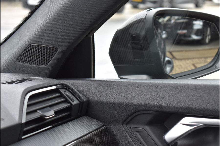 Audi Q3 Sportback 45 TFSI e S-Line 245 Pk Pano Navi Camera Trekhaak Vol Leder Carbon 20 Inch