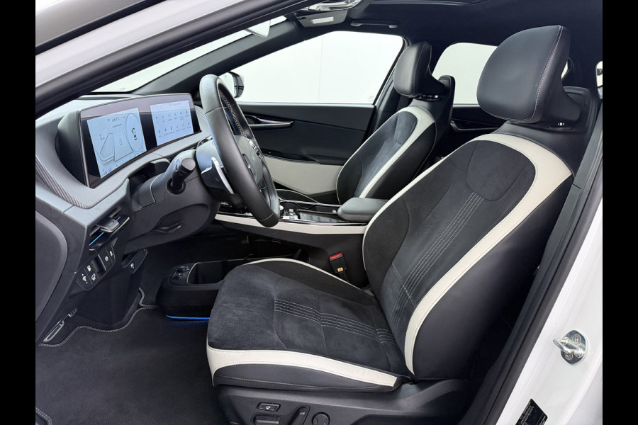 Kia Ev6 GT-Line 77.4 kWh SOH 95% Panoramadak V2L Warmtepomp Trekhaak Head-Up Display Meridian®-Surround Adap.Cruise Matrix Led 360°Camer Stoel+Stuurverwarming Stoel Massage+Ventilatie Elek.Stoelen+Memory Elek.Achterklep Privacy Glas Dealeronderhouden 1e Eigenaar Origineel Nederlandse Auto