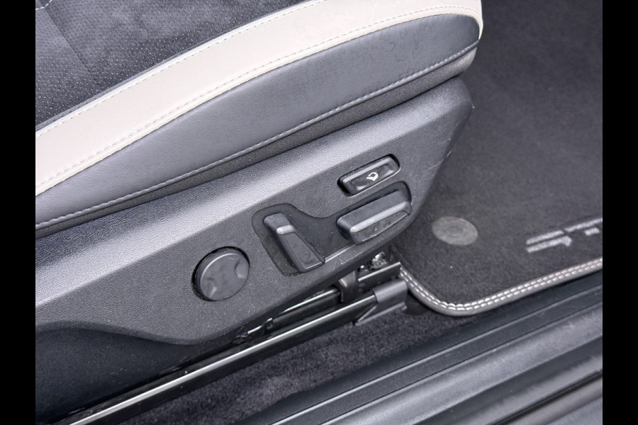 Kia Ev6 GT-Line 77.4 kWh SOH 95% Panoramadak V2L Warmtepomp Trekhaak Head-Up Display Meridian®-Surround Adap.Cruise Matrix Led 360°Camer Stoel+Stuurverwarming Stoel Massage+Ventilatie Elek.Stoelen+Memory Elek.Achterklep Privacy Glas Dealeronderhouden 1e Eigenaar Origineel Nederlandse Auto