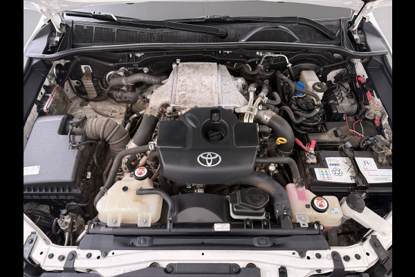 Toyota Hilux 2.4 D-4D 4WD Automaat Double Cab Prof. Lier Canopy Hardtop (Huif) Trekhaak Navi* via Apple Carplay Android Auto Ecc Camera Adap. Lane Assist Inbouw Kasten Bluetooth AWD EURO 6 400Nm 3.500kg Trekvermogen 1e Eigenaar Dealeronderhouden Origineel Nederlandse Auto