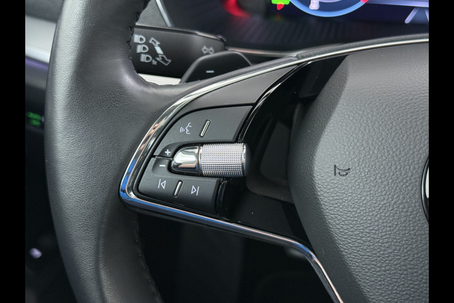Škoda Octavia Combi 1.4TSI 245PK Automaat iV PHEV Hybride Adap.Cruise Stoelverwarming Navi 3-Zone Ecc Apple Carplay Android Auto Pdc Business  Elek.Achterklep Keyless advanced Lmv 18" Voorruitverwarming Led DAB 1e Eigenaar Origineel Nederlandse Auto