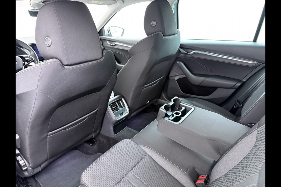 Škoda Octavia Combi 1.4TSI 245PK Automaat iV PHEV Hybride Adap.Cruise Stoelverwarming Navi 3-Zone Ecc Apple Carplay Android Auto Pdc Business  Elek.Achterklep Keyless advanced Lmv 18" Voorruitverwarming Led DAB 1e Eigenaar Origineel Nederlandse Auto