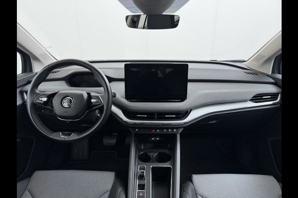 Škoda ENYAQ iV 60 SOH 94% Trekhaak Warmtepomp Navi Ecc Apple Carplay Android Auto Cruise Control Pdc Keyless Advanced Privacy Glas Led DAB Isofix Draadloze telefoonlader Rijstrooksensor 1.000KG Trekgewicht 1e Eigenaar Origineel Nederlandse Auto