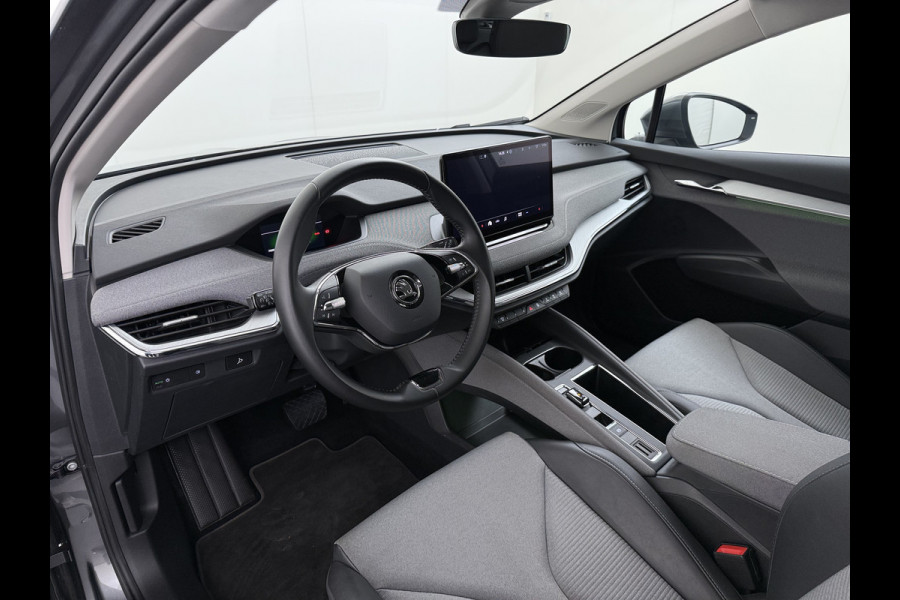 Škoda ENYAQ iV 60 SOH 94% Trekhaak Warmtepomp Navi Ecc Apple Carplay Android Auto Cruise Control Pdc Keyless Advanced Privacy Glas Led DAB Isofix Draadloze telefoonlader Rijstrooksensor 1.000KG Trekgewicht 1e Eigenaar Origineel Nederlandse Auto