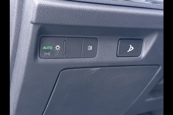 Škoda ENYAQ iV 60 SOH 94% Trekhaak Warmtepomp Navi Ecc Apple Carplay Android Auto Cruise Control Pdc Keyless Advanced Privacy Glas Led DAB Isofix Draadloze telefoonlader Rijstrooksensor 1.000KG Trekgewicht 1e Eigenaar Origineel Nederlandse Auto