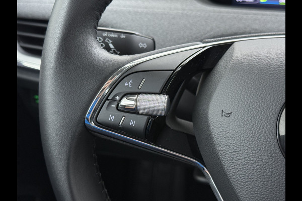 Škoda ENYAQ iV 60 SOH 94% Trekhaak Warmtepomp Navi Ecc Apple Carplay Android Auto Cruise Control Pdc Keyless Advanced Privacy Glas Led DAB Isofix Draadloze telefoonlader Rijstrooksensor 1.000KG Trekgewicht 1e Eigenaar Origineel Nederlandse Auto