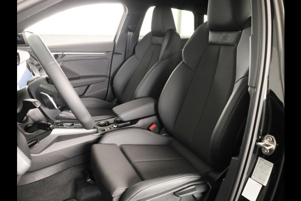 Audi A3 Sportback 40 TFSI e S edition 204 pk S-tronic | Verlengde garantie | Navigatie | Parkeersensoren (Park assist) | Achteruitrijcamera | Adaptieve cruise control | Stoelverwarming | S-Line |
