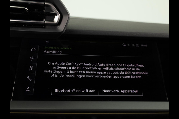 Audi A3 Sportback 40 TFSI e S edition 204 pk S-tronic | Verlengde garantie | Navigatie | Parkeersensoren (Park assist) | Achteruitrijcamera | Adaptieve cruise control | Stoelverwarming | S-Line |