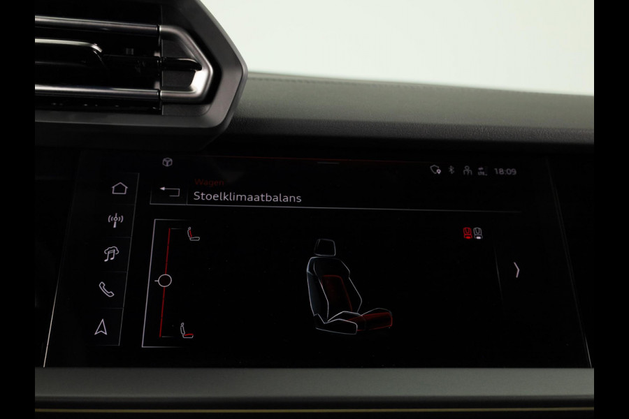 Audi A3 Sportback 40 TFSI e S edition 204 pk S-tronic | Verlengde garantie | Navigatie | Parkeersensoren (Park assist) | Achteruitrijcamera | Adaptieve cruise control | Stoelverwarming | S-Line |
