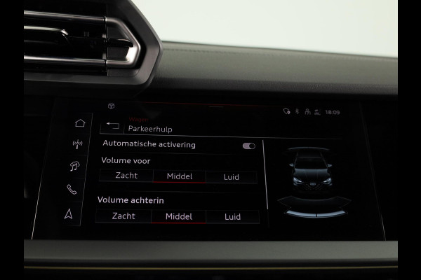 Audi A3 Sportback 40 TFSI e S edition 204 pk S-tronic | Verlengde garantie | Navigatie | Parkeersensoren (Park assist) | Achteruitrijcamera | Adaptieve cruise control | Stoelverwarming | S-Line |